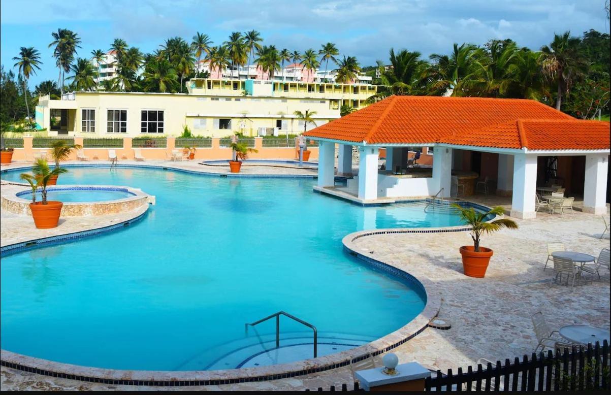 Golden Dream Villas Isabela Eksteriør billede
